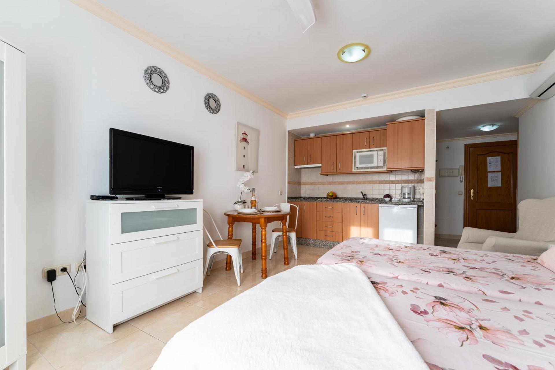 Malagasuite El Levante Apartments Торемолинос Екстериор снимка