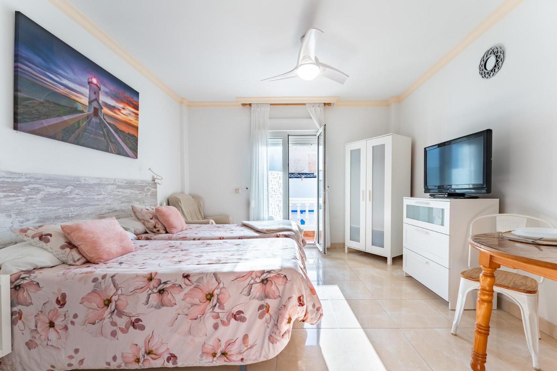 Malagasuite El Levante Apartments Торемолинос Екстериор снимка