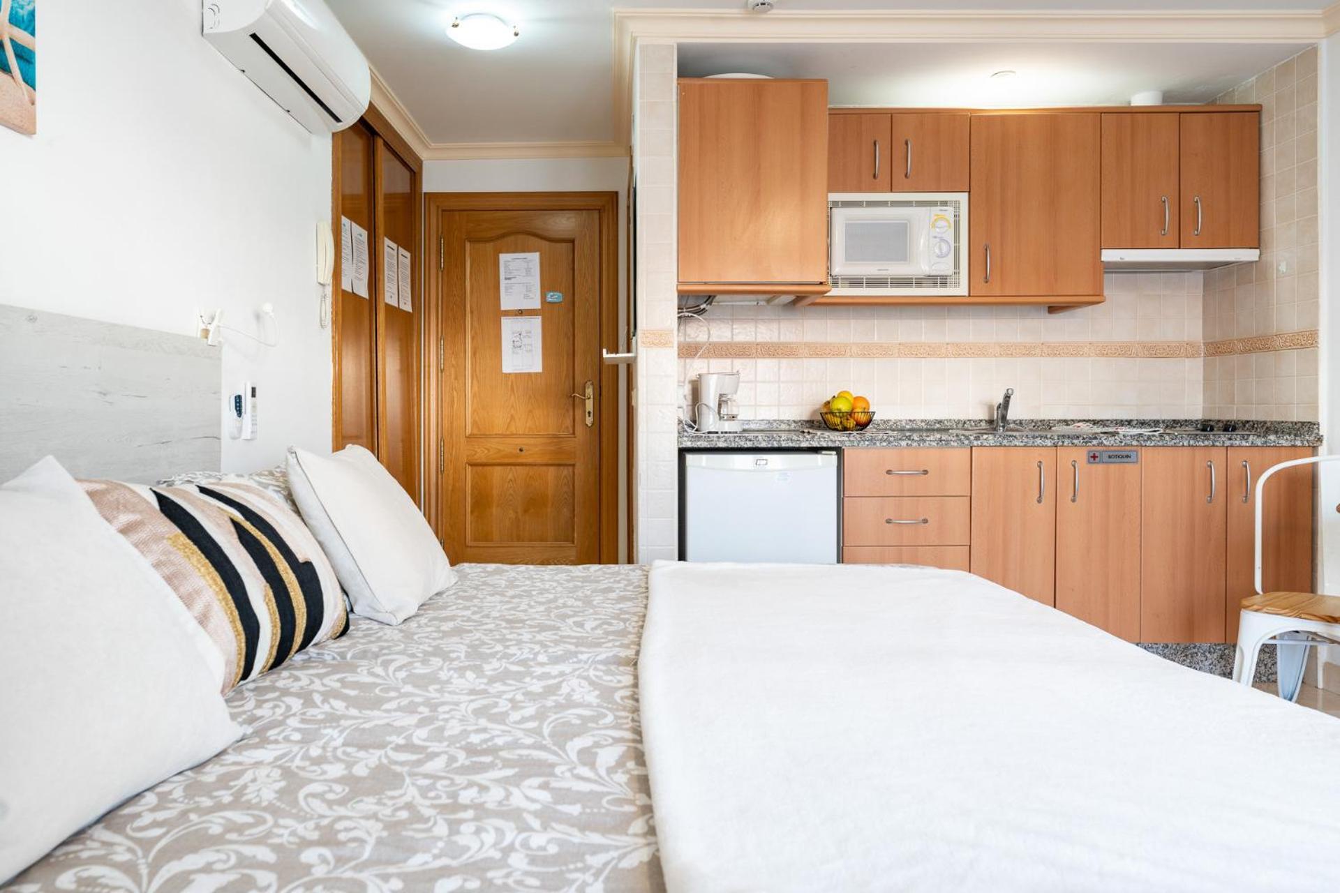 Malagasuite El Levante Apartments Торемолинос Стая снимка