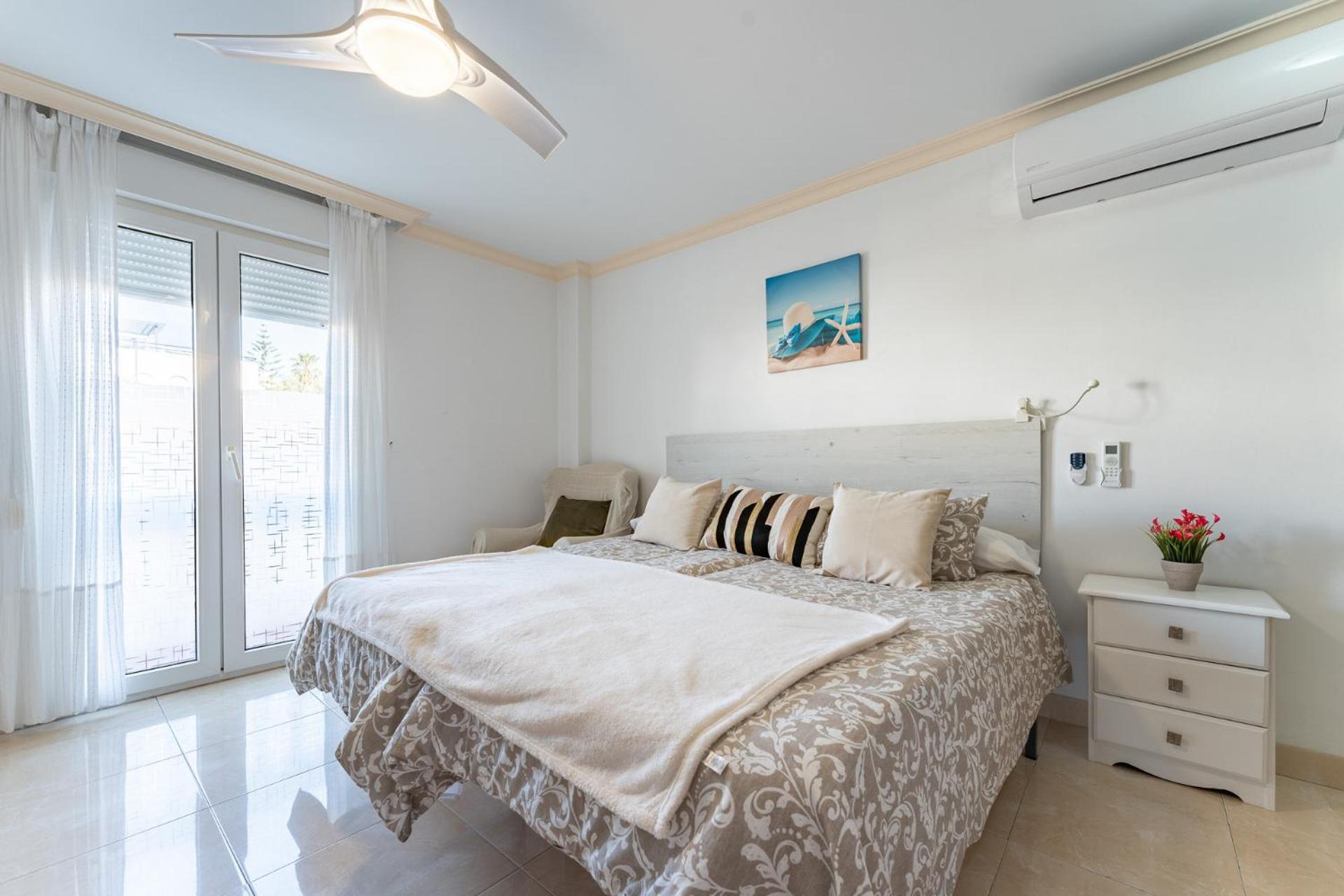 Malagasuite El Levante Apartments Торемолинос Екстериор снимка